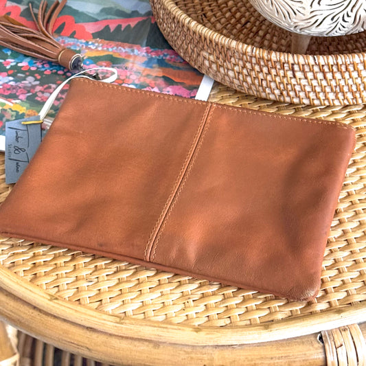 Milburn Pouch