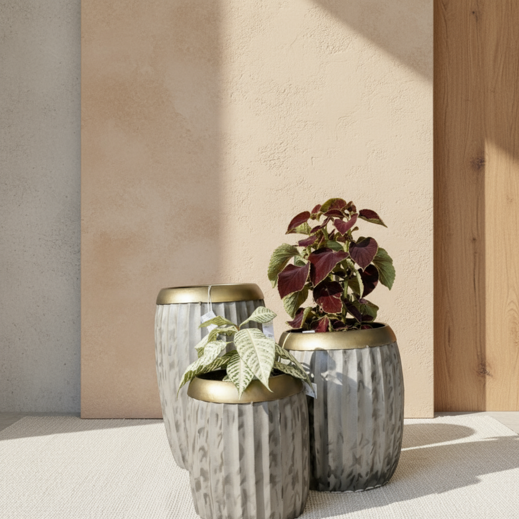 Black Horse Metal Planters